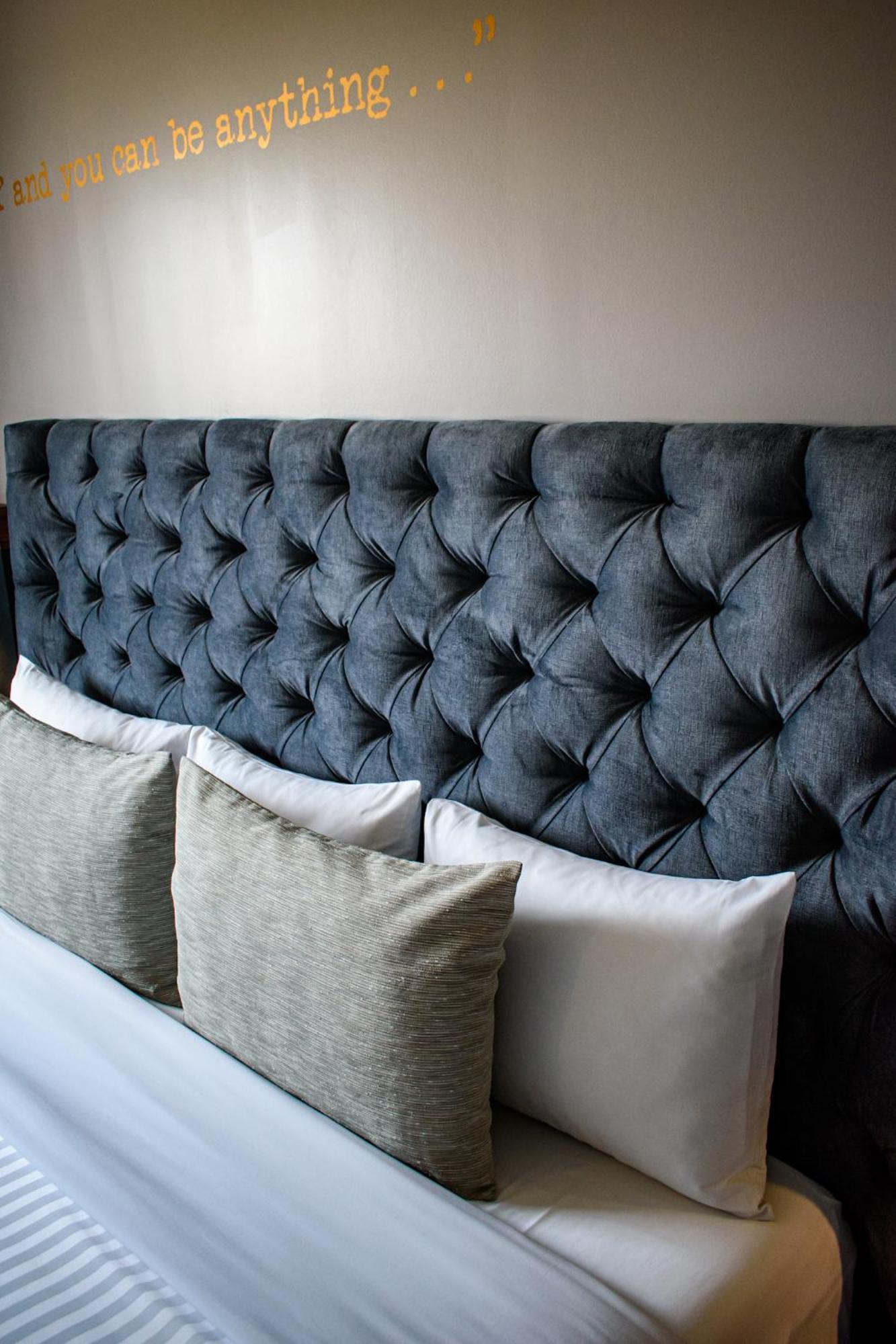 Bedford Hotel จูลิกา ภายนอก รูปภาพ